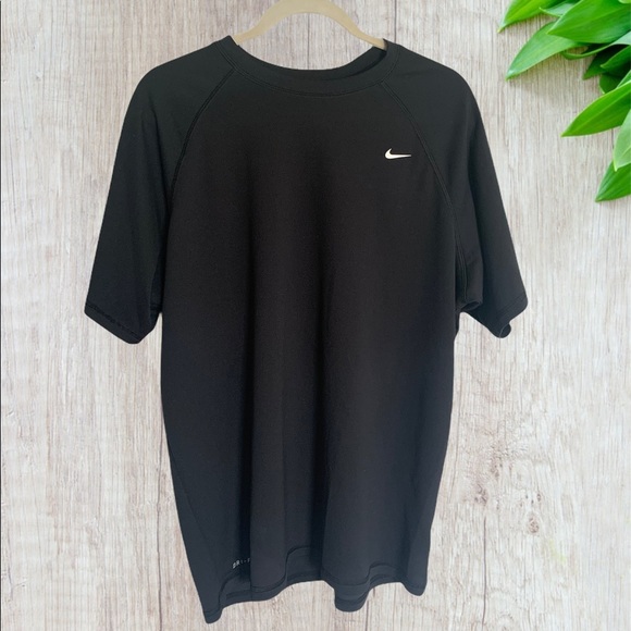 Nike Other - Men’s Nike dri-fit shirt - size XL